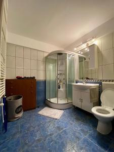 Cozy Apartment 2 Bedroom Private parking