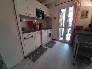 Villa Mitoyenne avec Jardin, Proche Plage à Seignosse, Piscine, Parking Privé et Wifi - FR-1-239-421