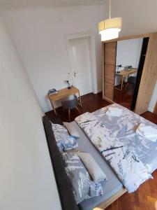 2 bedroom apartment in the city