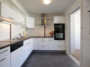 Appartement 3 Chambres Proche de la Mer avec Garage - FR-1-92-590