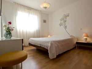 Appartement 3 Chambres Proche de la Mer avec Garage - FR-1-92-590