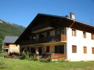 Chaleureux Appartement 3 Pièces à 400m du Téléphérique - FR-1-464-150