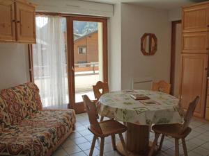 Appartements Appartement Chatel, 2 pieces, 5 personnes - FR-1-200-300 : photos des chambres