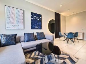 11 Floors in the Sky - Luxurious 1 Bedroom