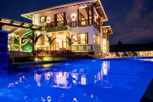 Casa Campestre Montenegro cerca al Parque del Café con piscina privada