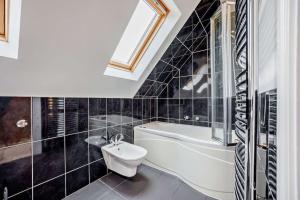 Beautiful 4-5 bedroom village house with rural views