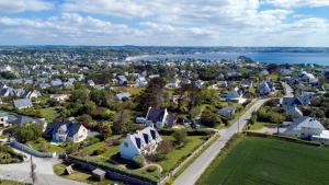 Maisons de vacances La maison des gardiens de l'Ocean avec spa - gite plougonvelin : photos des chambres