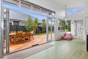 Restful Ruakaka - Ruakaka Holiday Home