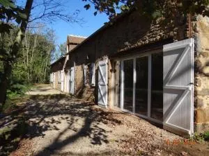 Gîte rénové en pleine campagne près du Mans : 5 chambres, terrasse, barbecue, accès Paris facile - FR-1-410-213 - La Bazoge
