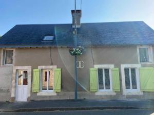 Maisons de vacances Gite Mezieres-sous-Lavardin, 4 pieces, 6 personnes - FR-1-410-333 : photos des chambres