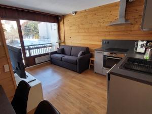 Charmant T2 proche pistes, balcon et parking - FR-1-516-200