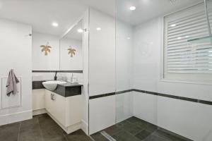 Unit 66 Grand Pacific Resort Bulcock St Caloundra