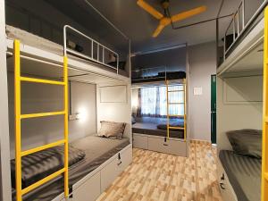 Whoopers Hostel Anjuna, Goa