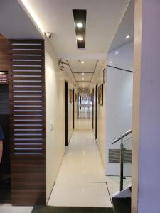 Hotel Heritage - Near Trade Center, Visa Consulate BKC
