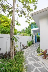 Tropica Thoddoo Inn, Maldives