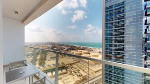 Stylish Apartment Balcony and Sea Views