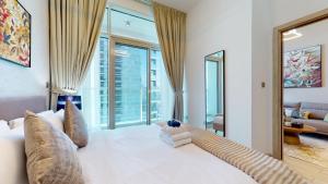 Stylish Apartment Balcony and Sea Views