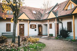 POČITNIŠKI APARTMAJI - Trobentica 37 Apartment Golf Moravske Toplice 