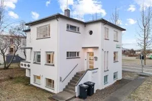 Acco Guesthouse - Akureyri