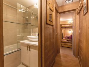 Appartements Appartement Val-d'Isere, 3 pieces, 6 personnes - FR-1-694-232 : photos des chambres