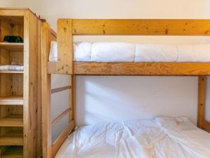 Appartement 2 pièces + mezzanine avec balcon, parking et WiFi - FR-1-694-249