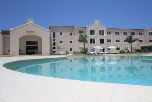 Howard Johnson Plaza & Convention Center Spa La Plata