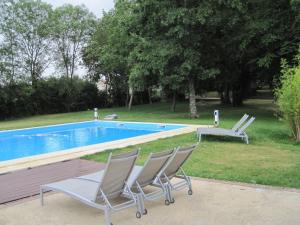 Maisons de vacances Very spacious and luxurious holiday home on quiet estate 1880 with pool : photos des chambres