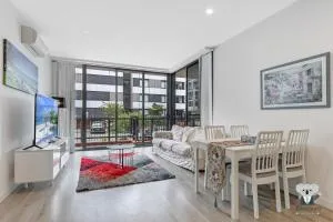 KOZYGURU Penrith Cosy 2BED 2BATH APT + FREE Parking NPE081 - Warrimoo