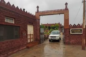 Jakhira Heritage Village Home Stay, Sajara - Bīnāwās