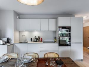 Charmant appartement à Rochebrune avec jardin pour 6 personnes – Accès piscine, salle de sport, sauna - FR-1-569-24