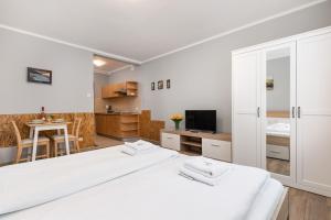 Promenada Świnoujście Studio Apartment by Renters