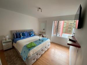 Rep del Salvador, Quito 1-bedroom condo with parking and Netflix
