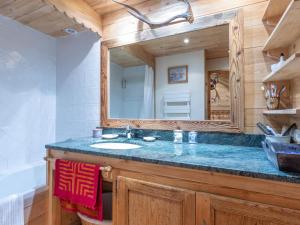 Appartements Appartement Val-d'Isere, 5 pieces, 8 personnes - FR-1-694-119 : photos des chambres