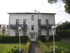 Villa Baroni - 200m vom Ostseestrand entfernt, WLAN