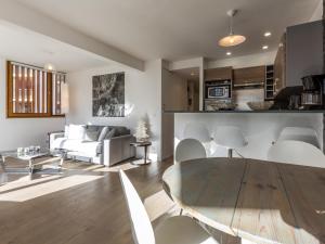 Appartement élégant contemporain avec balcon sud et wifi - FR-1-694-170