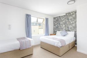 Classic Triple Room room in Daish's Blackpool Hotel