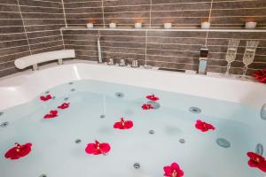 Girolamos Jacuzzi place