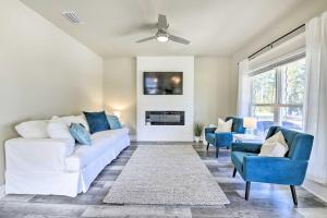 Modern Santa Rosa Beach Retreat with Yard and Patio!