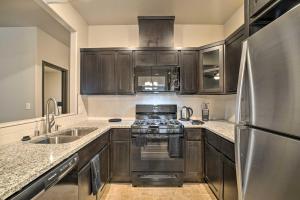 Spacious El Paso Apt, 6 Mi to Downtown!