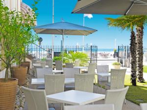 Hotels Hotel Vacances Bleues Balmoral : photos des chambres