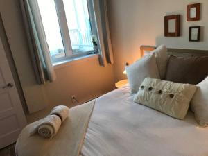 fully equiped Condo, pool and Spa only in summer