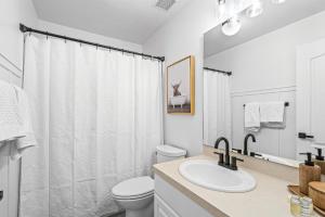 Quiet Comfortable Cliffside Estate near USU