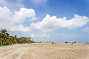 Cerca al Hotel Americas Ctgna Spiaggia Morros Piscina playa