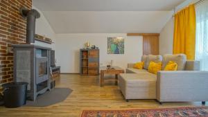 Vilux with indoor private parking