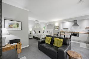 Amelina Cottages