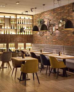 Chop Old House Hotel