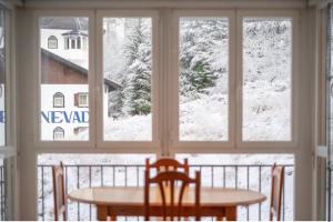 Al lado de Plaza con piscina climatizada