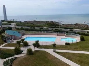 Studio avec Piscine, Parking et Balcon aux Sables-d'Olonne - FR-1-197-380 - La Chaume