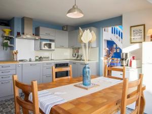 Appartements Duplex 5 pieces avec balcon a 30m de la plage - 7 couchages, acceptant animaux, wifi et parking - FR-1-349-114 : photos des chambres