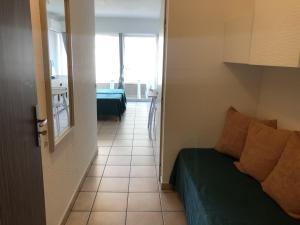 Appartements Studio Saint-Raphael, 1 piece, 3 personnes - FR-1-466A-31 : photos des chambres